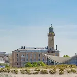 Jupiter, Strandnah Ferienhaus Rostock